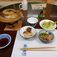 注文したシンプルな夕食