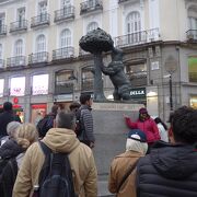 マドリード観光の中心にある広場を訪れました!!