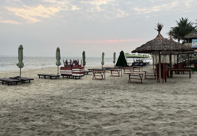 ホテルからスグでした！