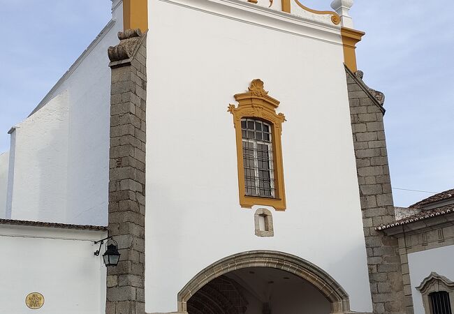 アズレージョが美しい教会