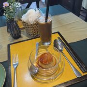 ベトナムコーヒーとクリームキャラメルで休憩！