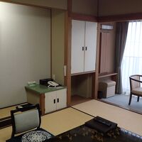ホテルこうしゅうえん