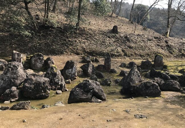 湯殿跡庭園（福井県福井）：一乗谷朝倉氏遺跡にある庭園