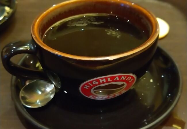 ハイランズ コーヒー (レタントン通り店)