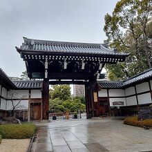 ここから入ります