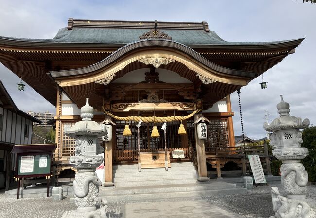 白蛇神社