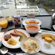 豪華で充実した朝食