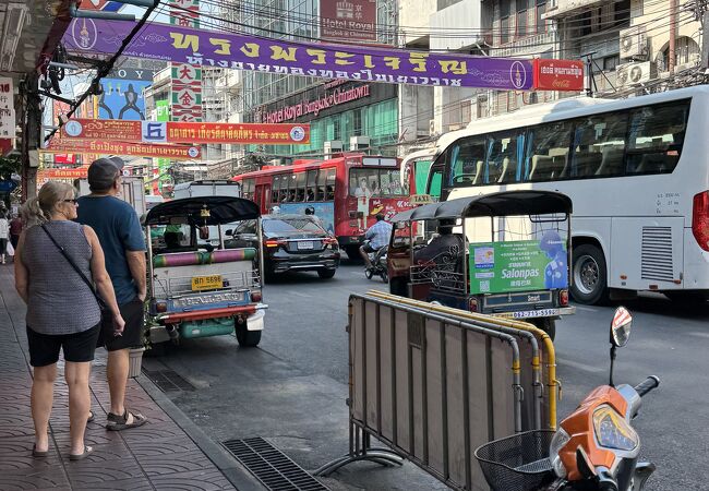 Yaowarat Road