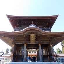 阿蘇神社楼門(二層楼山門式)