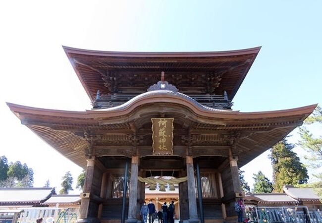 阿蘇神社楼門(二層楼山門式)