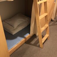 ドミトリーの各ベットはこんな感じ～