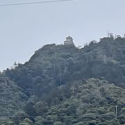 山頂の城