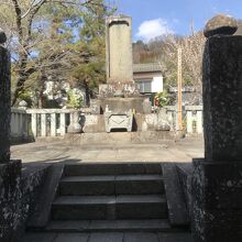 武田信玄公墓