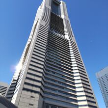 バベルの塔のようだ