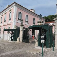 大統領公邸のベレン宮殿の一角に