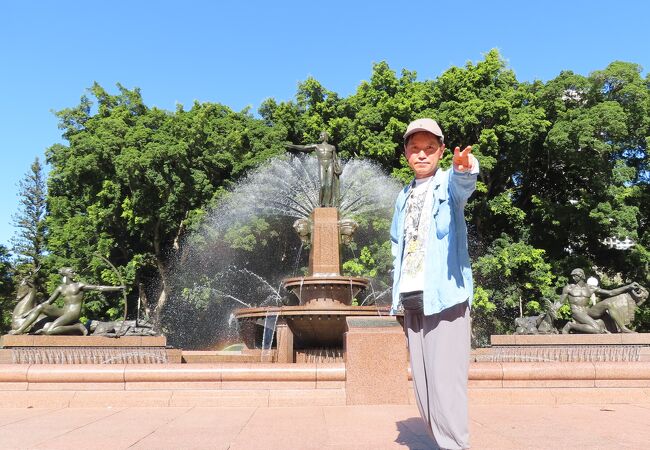 ハイドパークのシンボル的な噴水