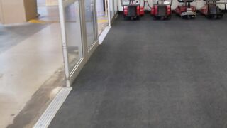 お土産を買うのに