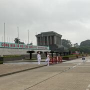 警備厳重