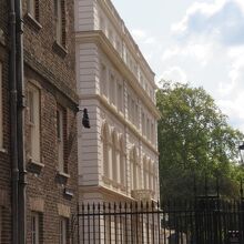 警備が厳重です