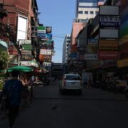 Thaniya Road
