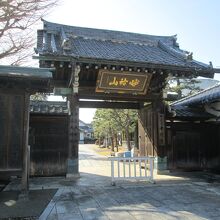 幸龍寺山門