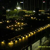 ６F客室から眺めた、夜の釜山駅前広場の様子