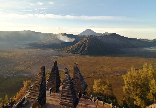 Seruni Point
