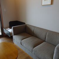 ソファがあります