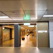 地下鉄駅を結ぶ地下街
