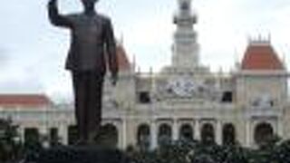 建国の父、市民に愛されるホー・チ・ミン師