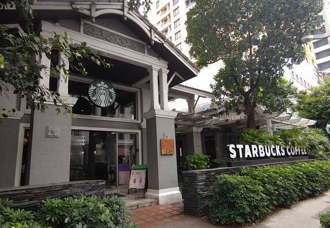 静かに長居したい人にお薦め