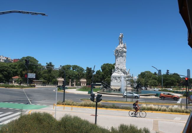スペイン人記念碑