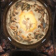 コレッジオのフレスコ画で有名な教会