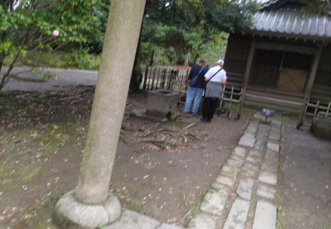 浜離宮恩賜庭園 旧稲生神社