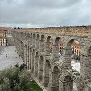 セゴビアで古代ローマ時代の建造物がほぼ当時のまま今でも見ることが出来、感動しました!!