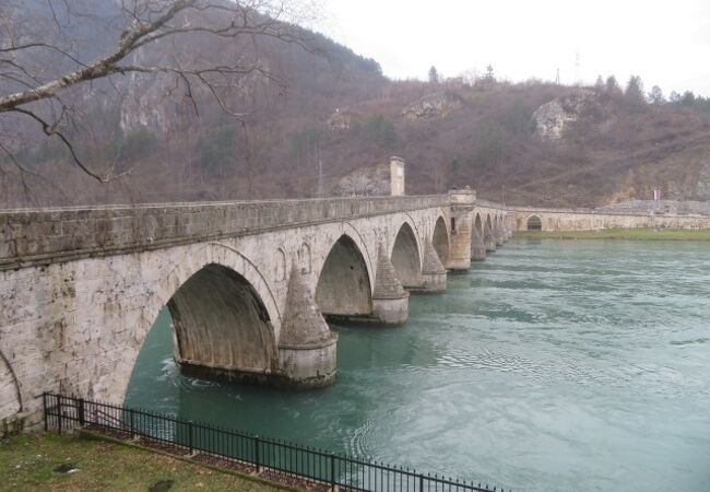 ヴィシェグラードのメフメド パシャ ソコロヴィッチ橋