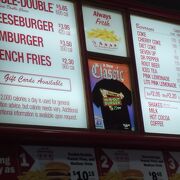 インアンドアウトバーガー (ハリウッド店) 　（In-N-Out Burger (Hollywood)）