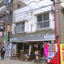 隣町の藤崎商店街