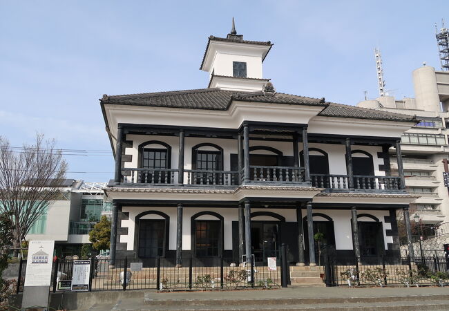 甲府市藤村記念館(旧睦沢学校校舎)