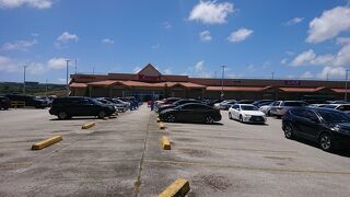 お土産のチャモロクッキーを購入した。