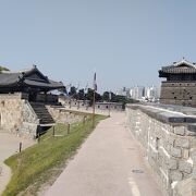 37振りに訪れましたが、周囲5.7Kmの城壁と四大門は素晴らしさは相変わらずと思います
