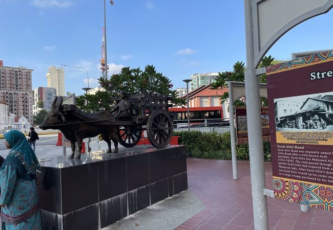 シンガポール・テッカセンター・リトルインディア駅