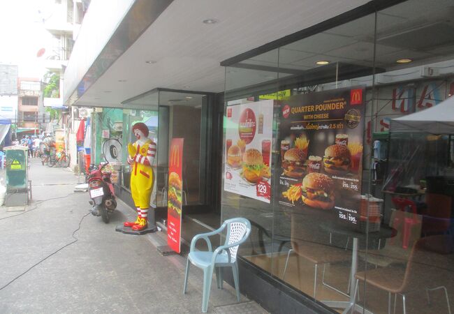 マクドナルド (カオサン店)