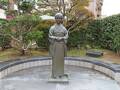 三橋鷹女の像
