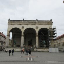 フェルトヘルンハレ (将軍堂)