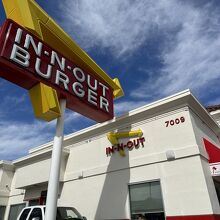 話題の？人気店