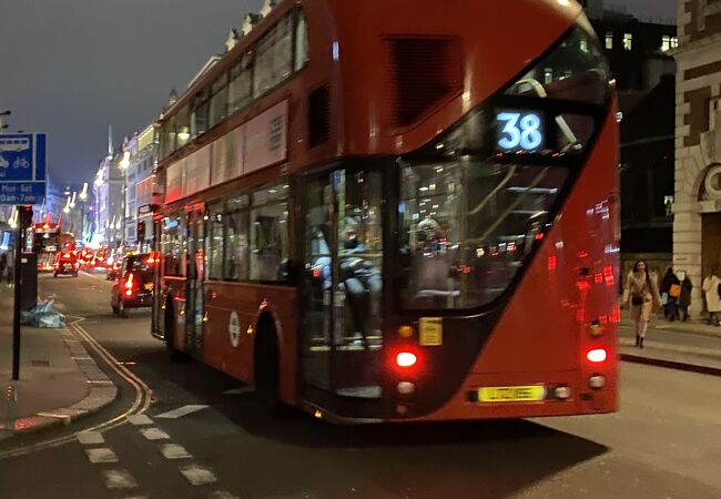 ロンドンのバスで車掌が使っていた発券機 (GIBSON A14) ロンドンのバスで車掌が使っていた発券機 (GIBSON A14) - メルカリ