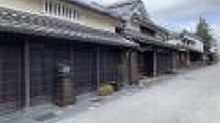 河原町妻入商家群