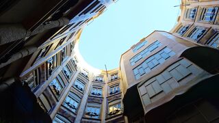 バルセロナを代表する世界遺産の近代建築