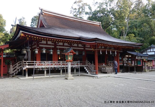 石上神宮拝殿